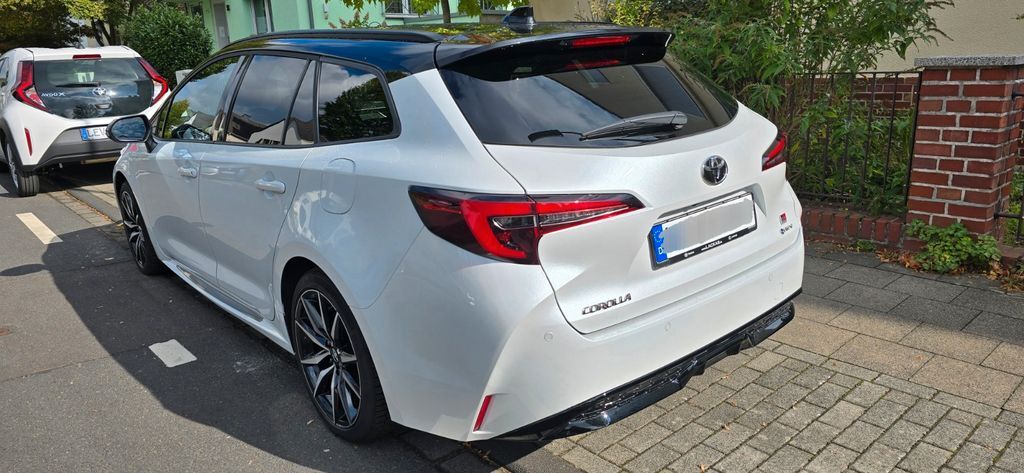 Toyota Corolla 18.300 km 33.750 € Leverkusen 51373