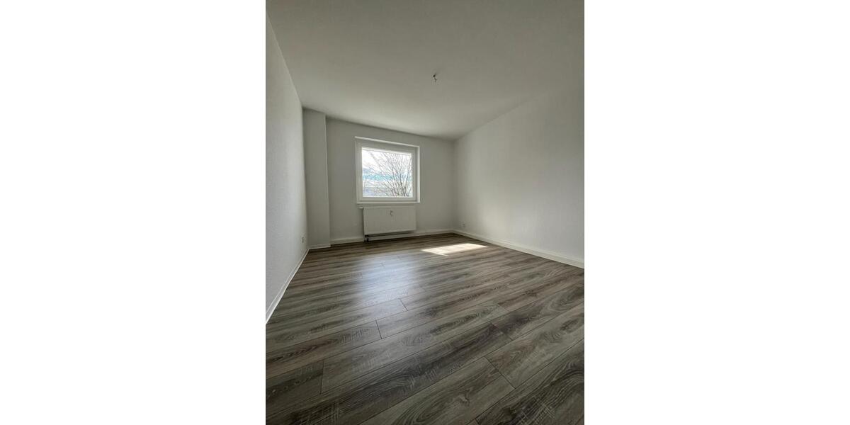 Etagenwohnung Wuppertal Gemarkung Vohwinkel - 4 Zimmer, 90 m&sup2;, 810&euro; | Angebot:24861994