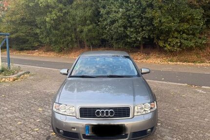 Audi A4 129.888 km 2.700 &euro; Köln 50765