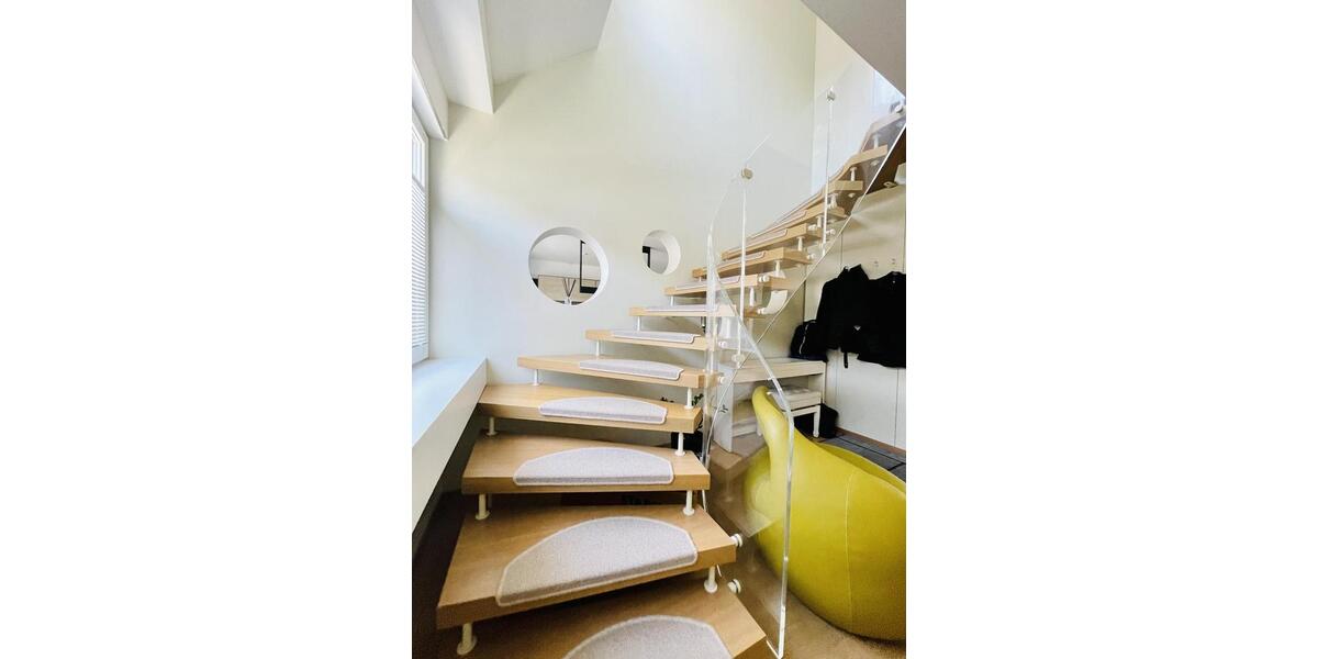 Maisonettenwohnung Düsseldorf Düsseltal - 5 Zimmer, 224 m&sup2;, 5.500&euro; | Angebot:24526472