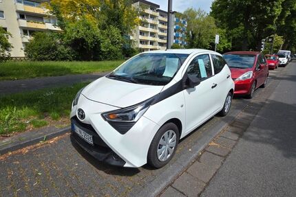 Toyota Aygo (X) 106.000 km 6.700 &euro; Bergisch Gladbach 51429