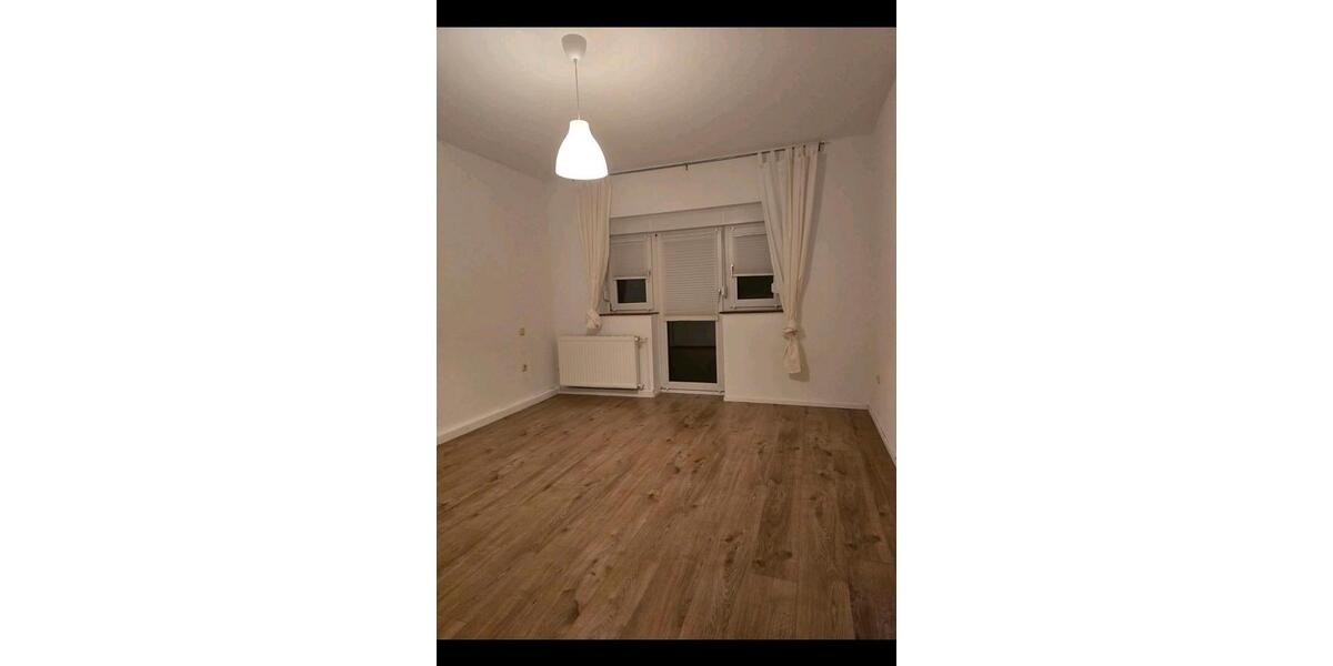 Etagenwohnung Bergisch Gladbach Gronau - 2 Zimmer, 72 m&sup2;, 850&euro; | Angebot:25960263