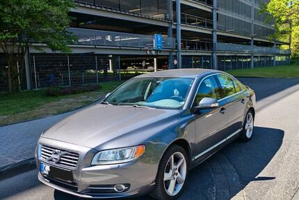 Volvo S80 239.000 km 6.500 &euro; Köln 51145