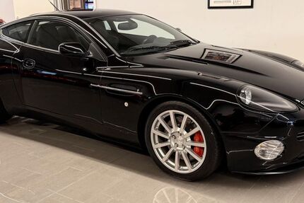 Aston Martin Vanquish 5.300 km 189.000 &euro; Köln 51149