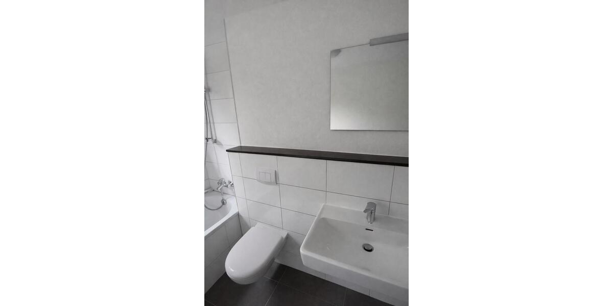 Dachgeschoßwohnung Haan - 2 Zimmer, 48 m&sup2;, 770&euro; | Angebot:24781921