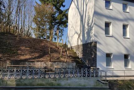 Haus Wuppertal Gemarkung Elberfeld - 6 Zimmer, 170 m&sup2;, 3.500&euro; | Angebot:27615696