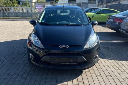 Ford Fiesta 236.500 km 2.750 &euro; Leverkusen 51379