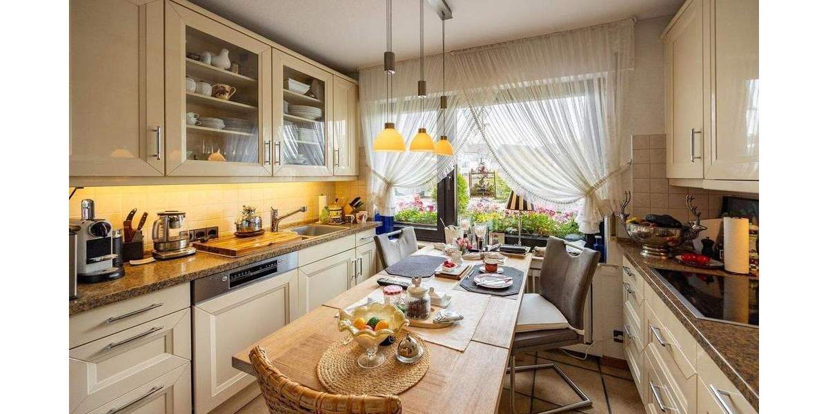 Mehrfamilienhaus, Wohnhaus Halver - 7 Zimmer, 238 m&sup2;, 559.000&euro; | Angebot:24436134