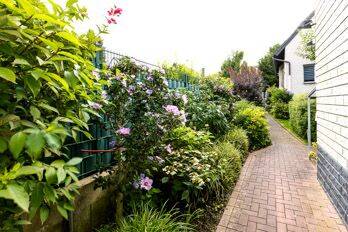 Mehrfamilienhaus, Wohnhaus Düsseldorf Oberbilk - 2.400.000&euro; | Angebot:25778041