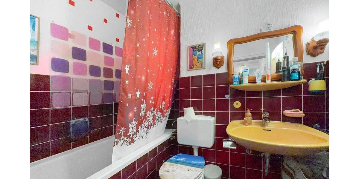 Etagenwohnung Köln Niehl - 3 Zimmer, 75 m&sup2;, 349.000&euro; | Angebot:24698289