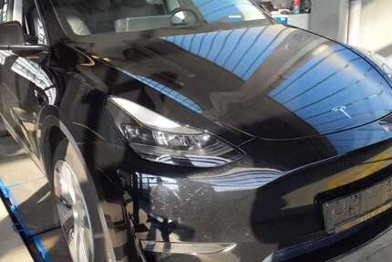 Tesla Model Y 29.493 km 44.800 &euro; Köln 50996