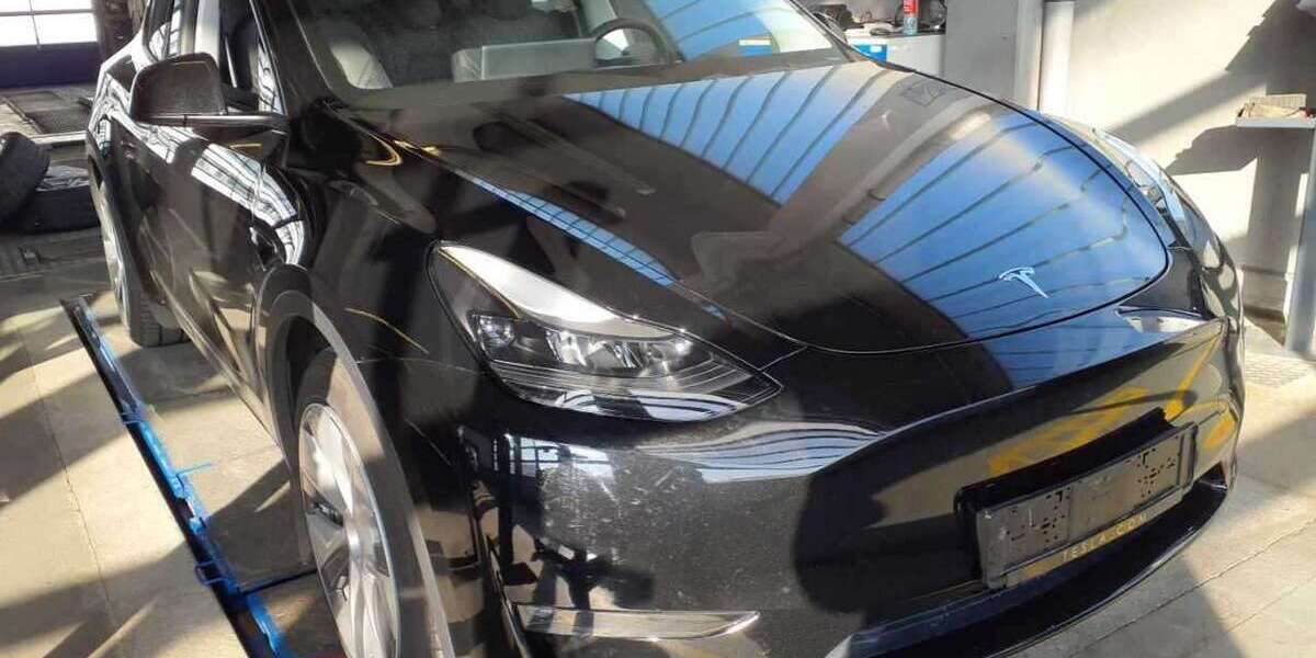 Tesla Model Y 29.493 km 44.800 &euro; Köln 50996