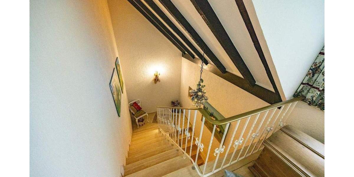 Einfamilienhaus Halver - 7 Zimmer, 238 m&sup2;, 559.000&euro; | Angebot:24424318