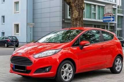 Ford Fiesta 153.000 km 2.999 &euro; Düsseldorf 40221