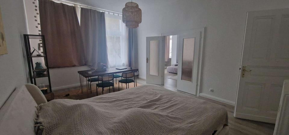 Etagenwohnung Düsseldorf Stadtbezirk 3 - 4 Zimmer, 105 m&sup2;, 1.630&euro; | Angebot:26563517