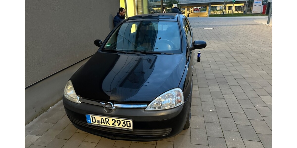 Opel Corsa C 154.000 km 1.750 € Düsseldorf 40213