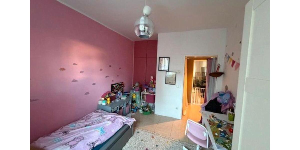 Erdgeschoßwohnung Köln Mülheim - 4 Zimmer, 84 m&sup2;, 300.000&euro; | Angebot:26952187