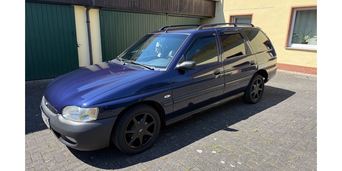 Ford Escort 124.977 km 2.000 &euro; Köln 51067