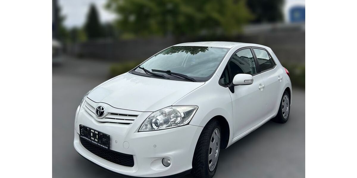Toyota Auris 96.169 km 7.000 € Solingen 42655