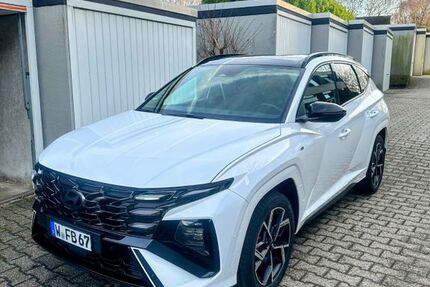 Hyundai TUCSON 15.300 km 36.990 &euro; Wuppertal 42111