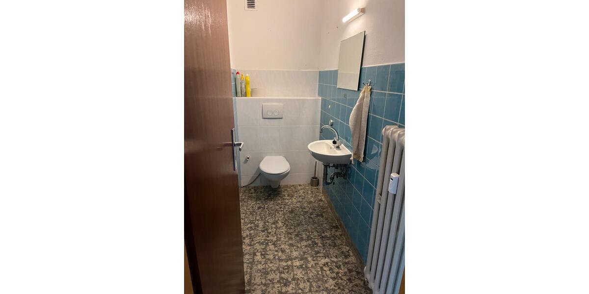 Etagenwohnung Neuss Erfttal - 3 Zimmer, 80 m&sup2;, 1.200&euro; | Angebot:24851452