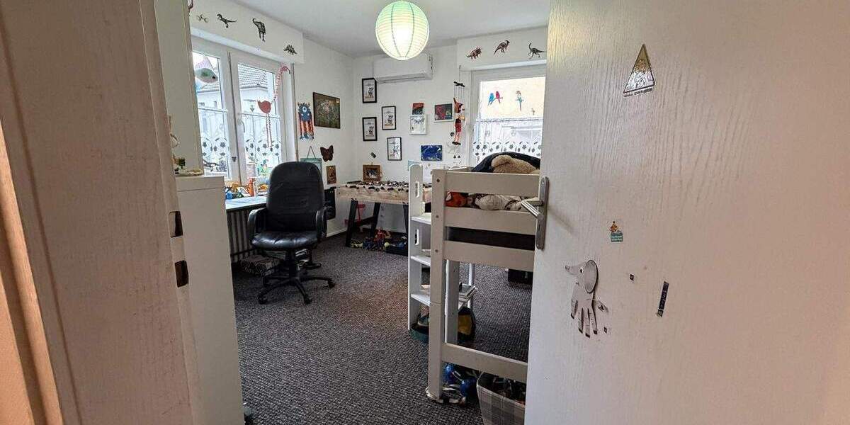 Etagenwohnung Köln Merheim - 4 Zimmer, 105 m&sup2;, 480.000&euro; | Angebot:24528646