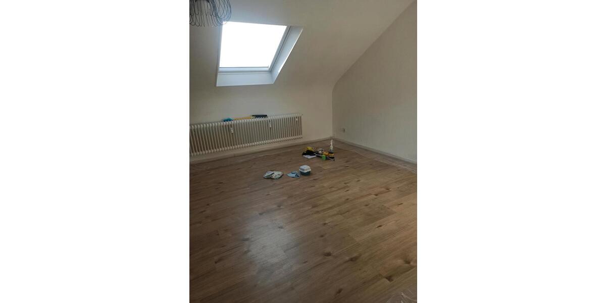 Dachgeschoßwohnung Wuppertal Barmen - 3 Zimmer, 79 m&sup2;, 625&euro; | Angebot:24862668