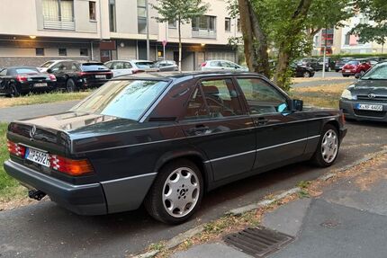 Mercedes-Benz 190 227.000 km 5.700 &euro; Köln 51105