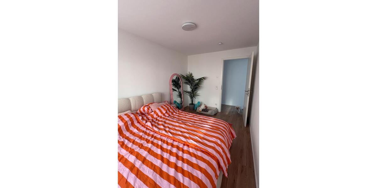 Terrassenwohnung Düsseldorf Lörick - 4 Zimmer, 122 m&sup2;, 1.800&euro; | Angebot:25646307
