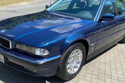 BMW 735