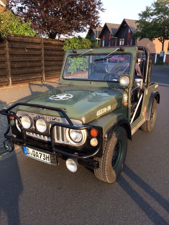 LJ