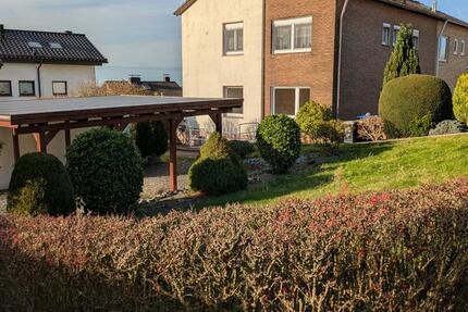 Zwei-Familien-Reihenendhaus mit viel Platz für Hobby und Garten zimmer