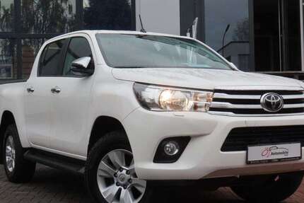 Toyota Hilux 235.188 km 24.900 € Neuss 41469