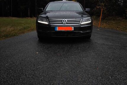 VW Phaeton 160.000 km 14.000 € Düsseldorf 40597
