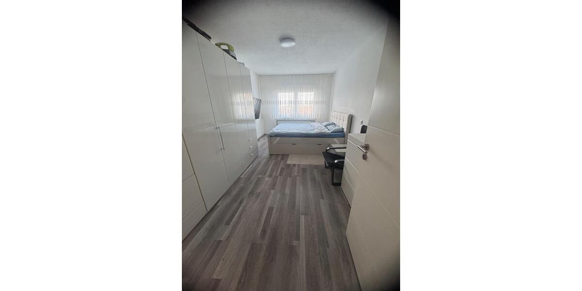 Etagenwohnung Solingen Central - 3 Zimmer, 83 m&sup2;, 293.000&euro; | Angebot:24726140