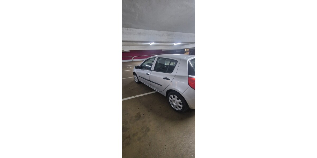 Renault Clio 137.678 km 2.400 &euro; Wuppertal 42275