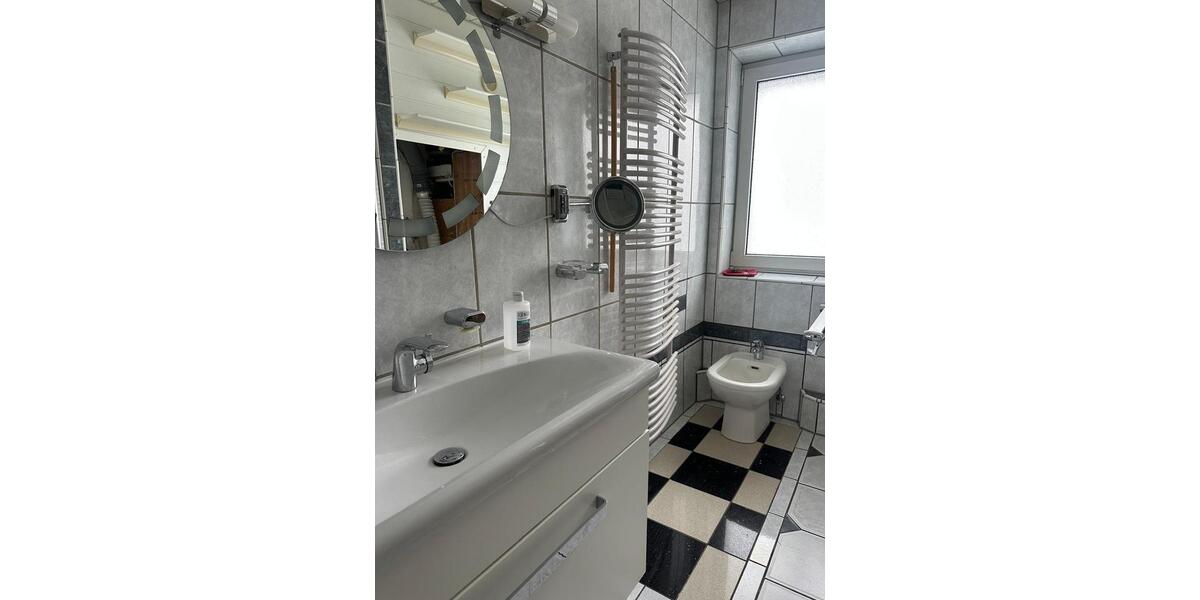 Etagenwohnung Ratingen Homberg - 3 Zimmer, 65 m&sup2;, 189.000&euro; | Angebot:24493530