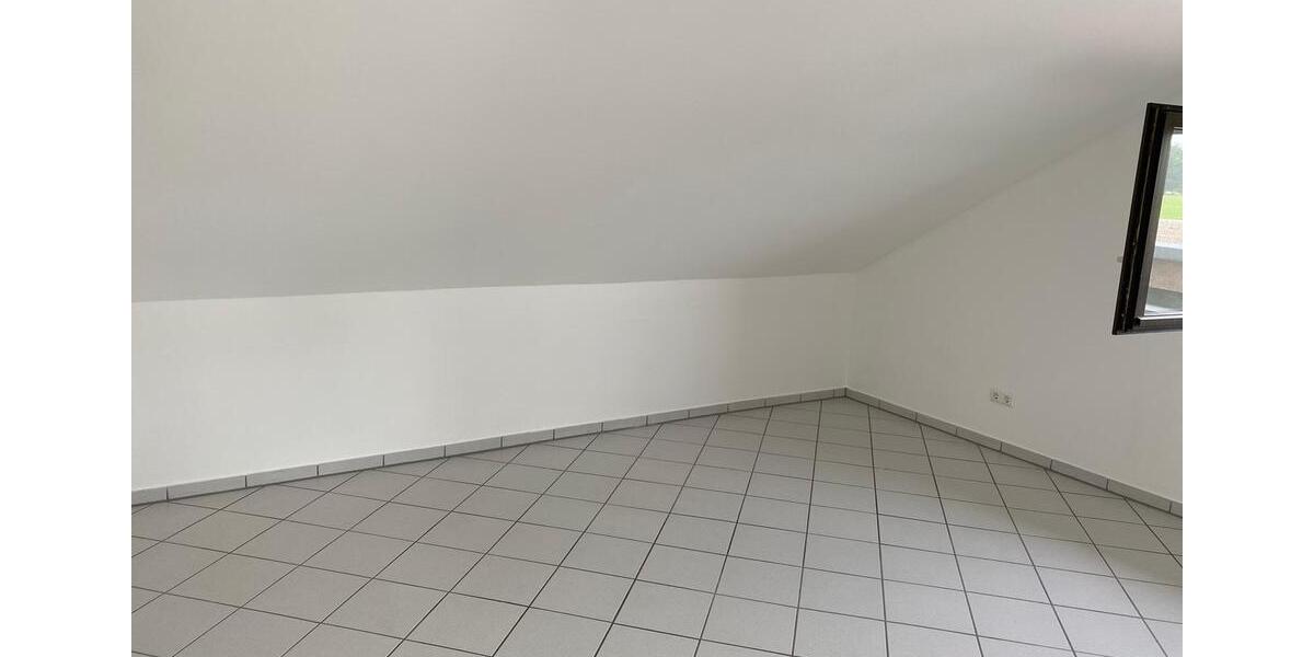 Dachgeschoßwohnung Pulheim - 3 Zimmer, 73 m&sup2;, 1.500&euro; | Angebot:26662702