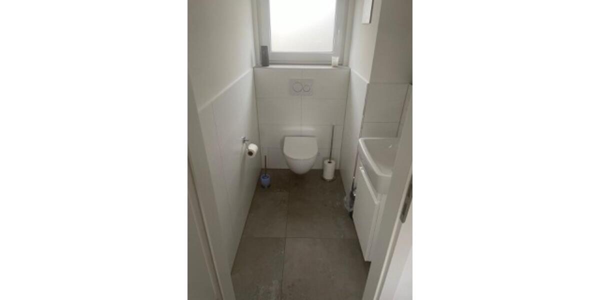 Einfamilienhaus Bergisch Gladbach - 3 Zimmer, 124 m&sup2;, 1.700&euro; | Angebot:25589822