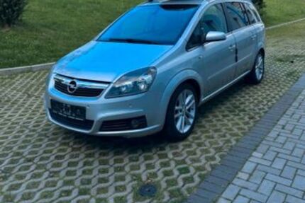 Opel Zafira 156.000 km 3.900 € Hilden 40721