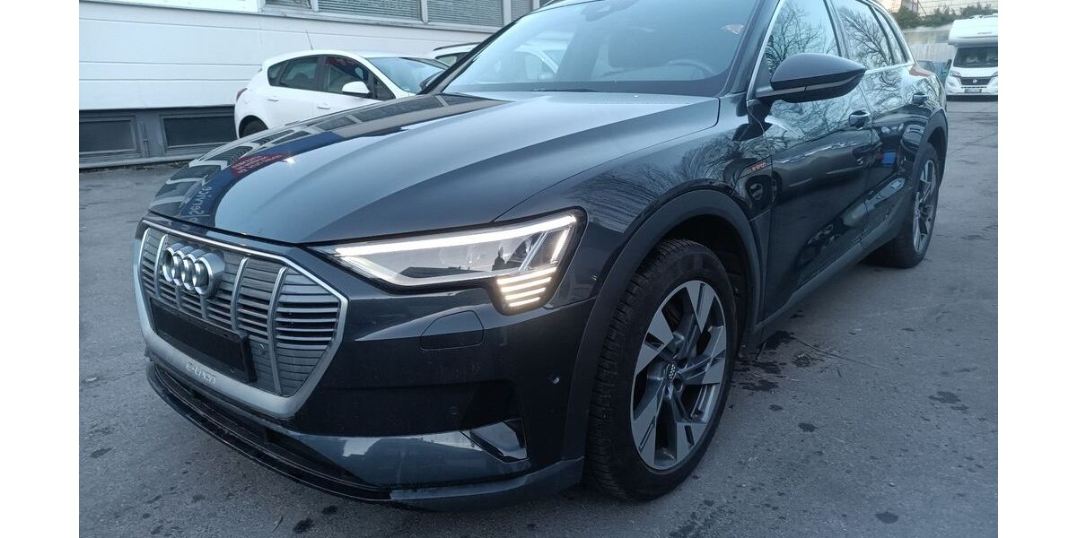 Audi e-tron 105.500 km 24.999 &euro; Wuppertal 42281