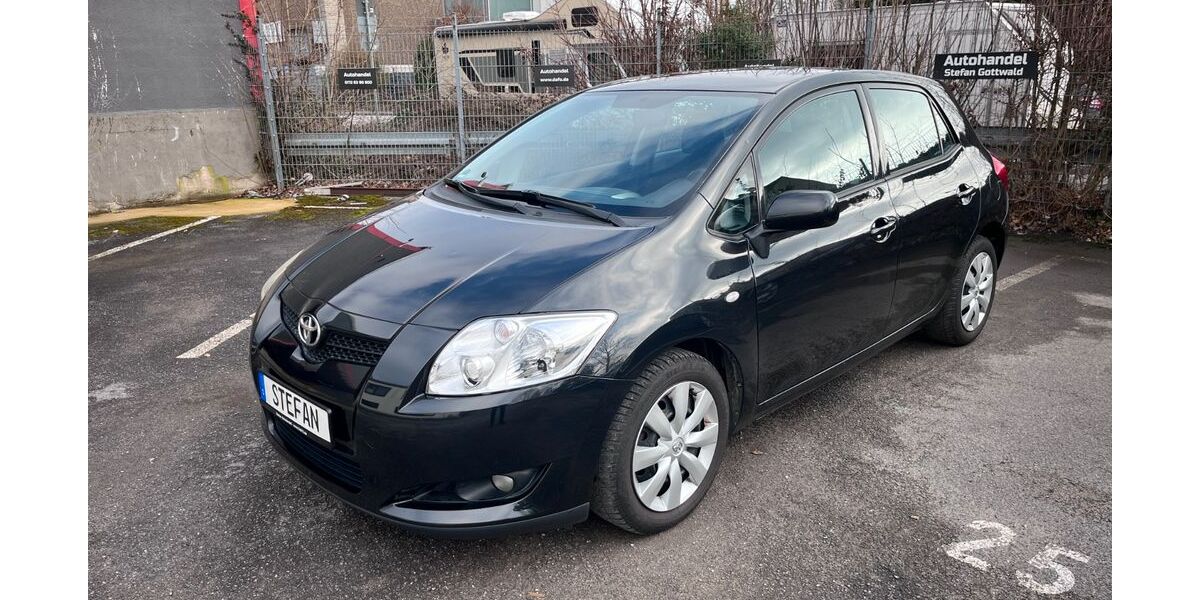 Toyota Auris 150.000 km 4.800 &euro; Neuss 41472