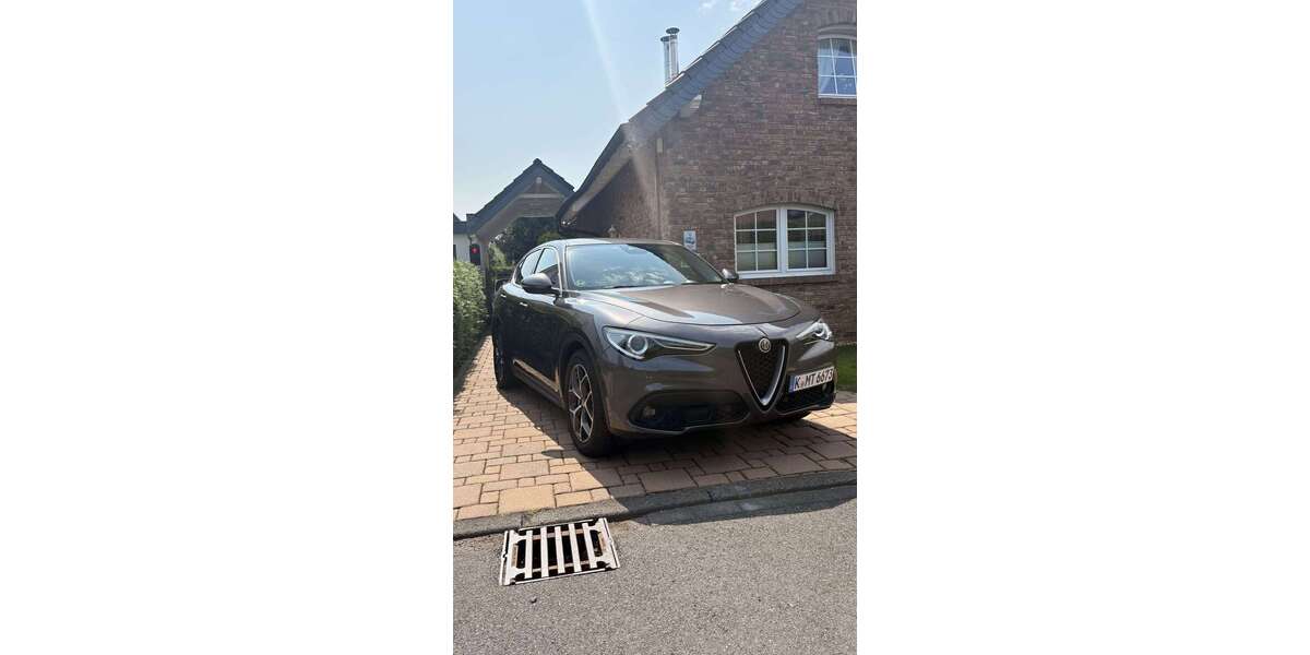 Alfa Romeo Stelvio 77.600 km 25.990 &euro; Köln 51145