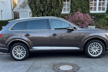Audi Q7 138.000 km 23.055 &euro; Bergisch Gladbach 51469