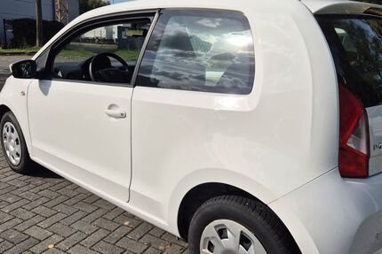 Seat Mii 83.000 km 3.900 &euro; Köln 51103