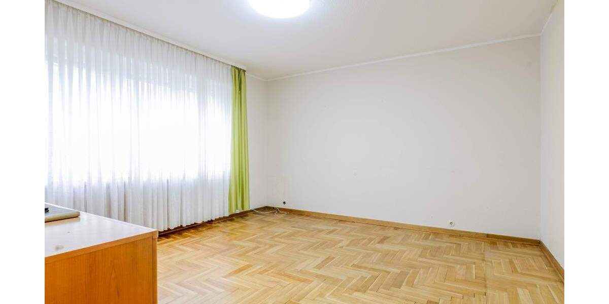 Mehrfamilienhaus, Wohnhaus Leverkusen Lützenkirchen - 6 Zimmer, 146 m&sup2;, 550.000&euro; | Angebot:25822680