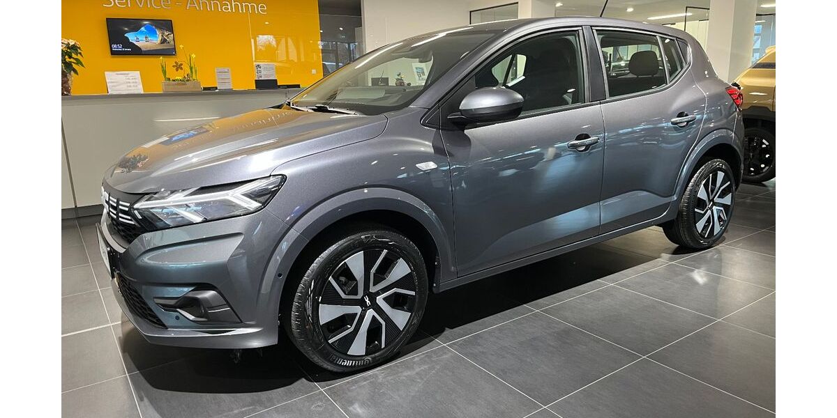 Dacia Sandero 1.490 km 17.430 € Langenfeld 40764