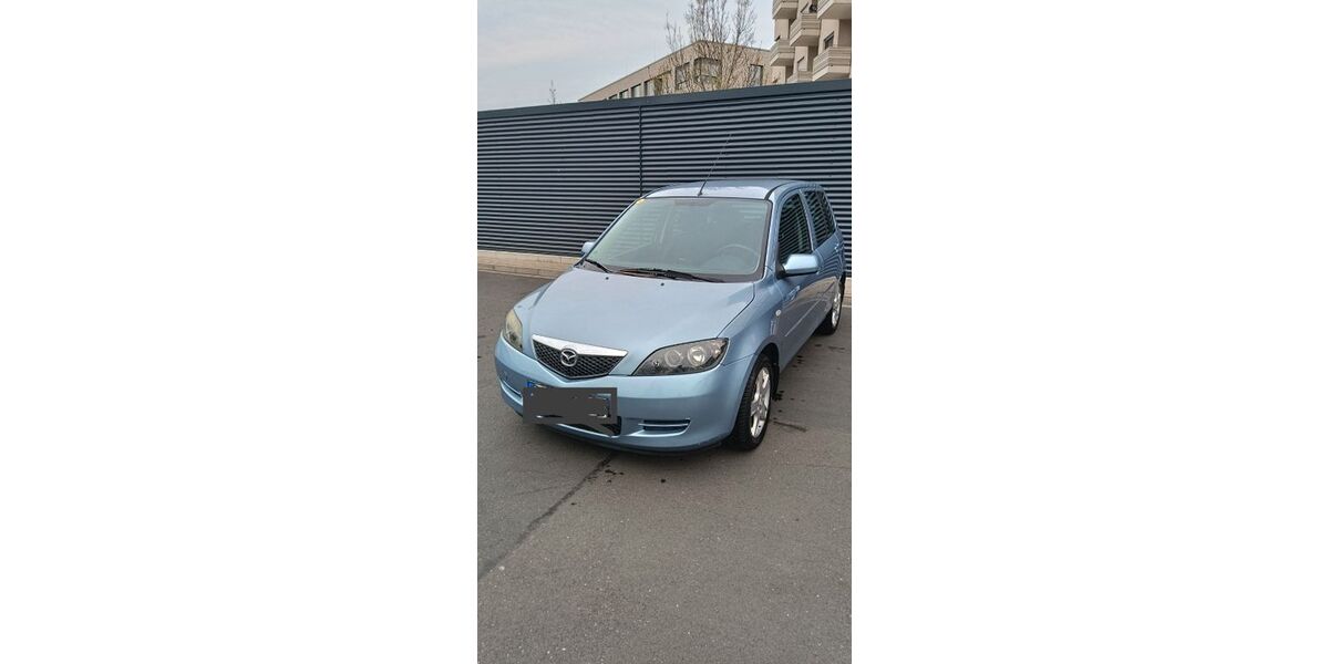 Mazda 2 92.000 km 2.600 &euro; Köln 50823