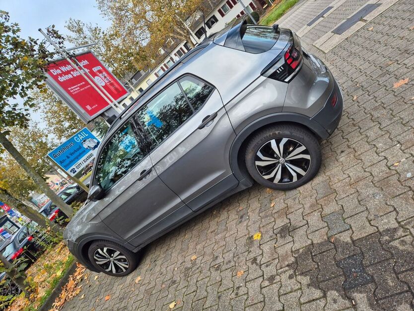 VW T-Cross 67.000 km 18.600 € Köln 51109