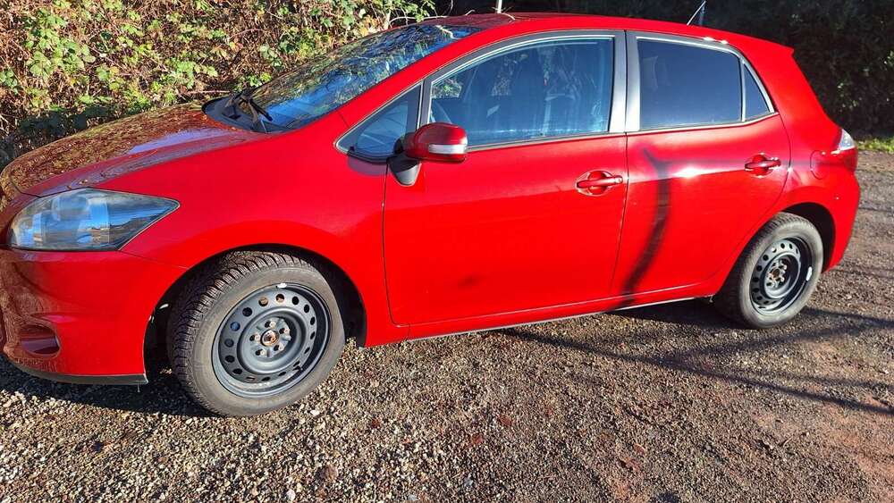 Toyota Auris 111.000 km 5.500 &euro; Bergisch Gladbach 51429